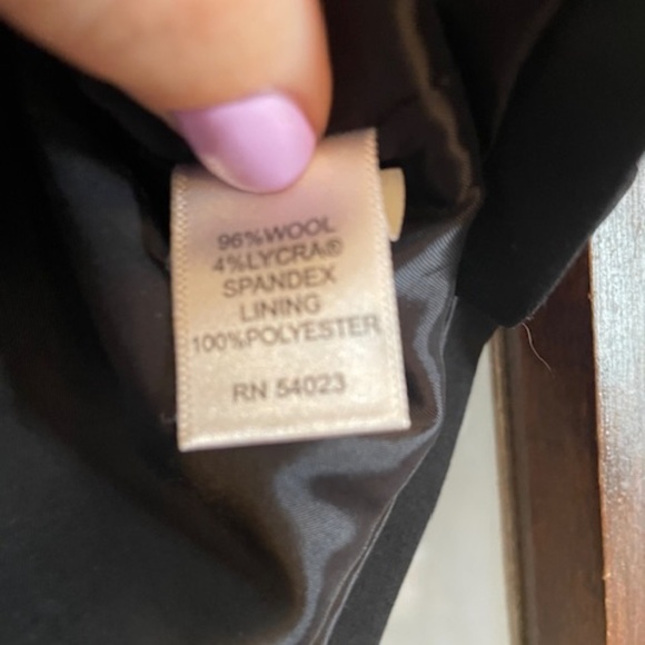 Banana Republic Black Wool Skirt, Size 8 - Picture 3 of 5